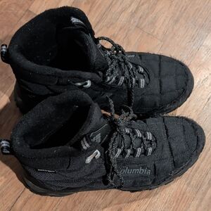 Columbia Kids Black Quilted Winter Snow Boots